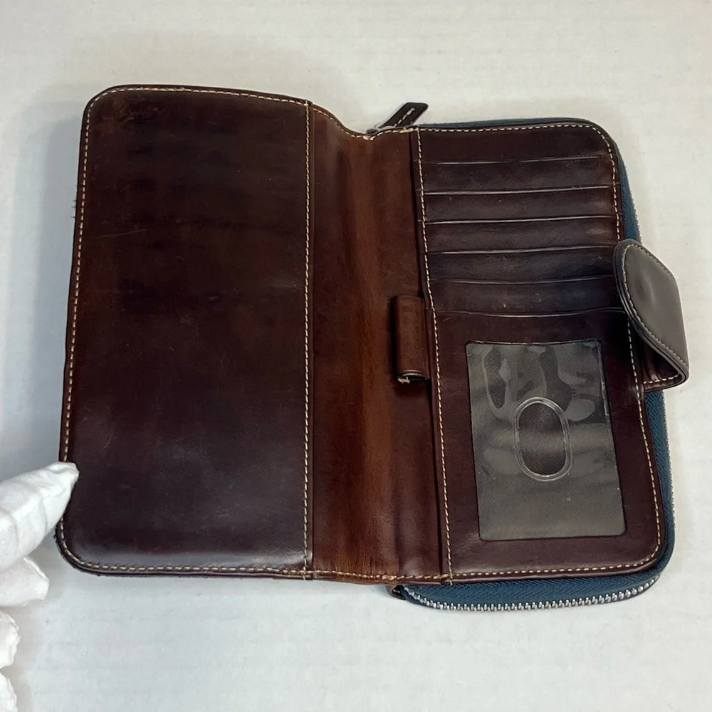 Dooney & Bourke Monogram‎ Canvas and leather checkbook wallet